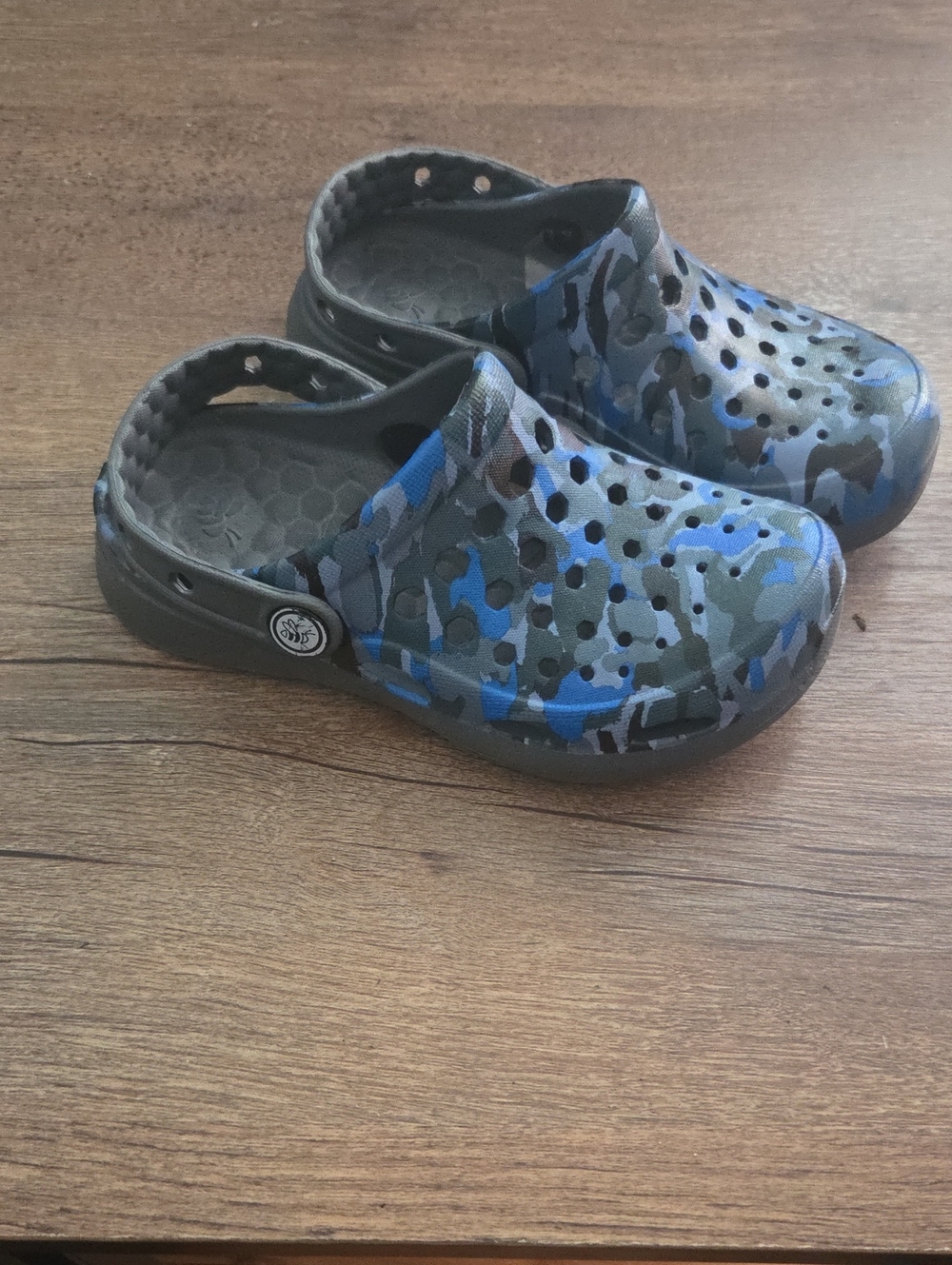 Kids Camo Slip-On Clog Sandals - Blue & Gray